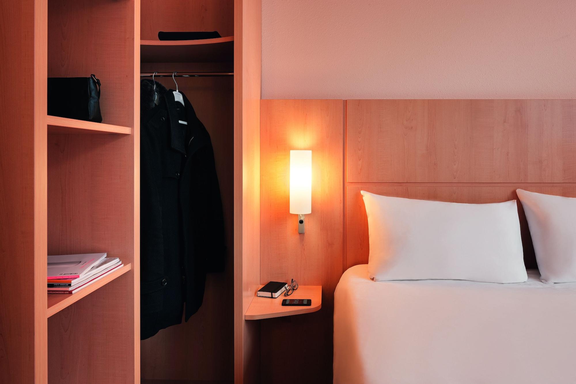 Ibis Le Puy-En-Velay Centre Hotel Ngoại thất bức ảnh