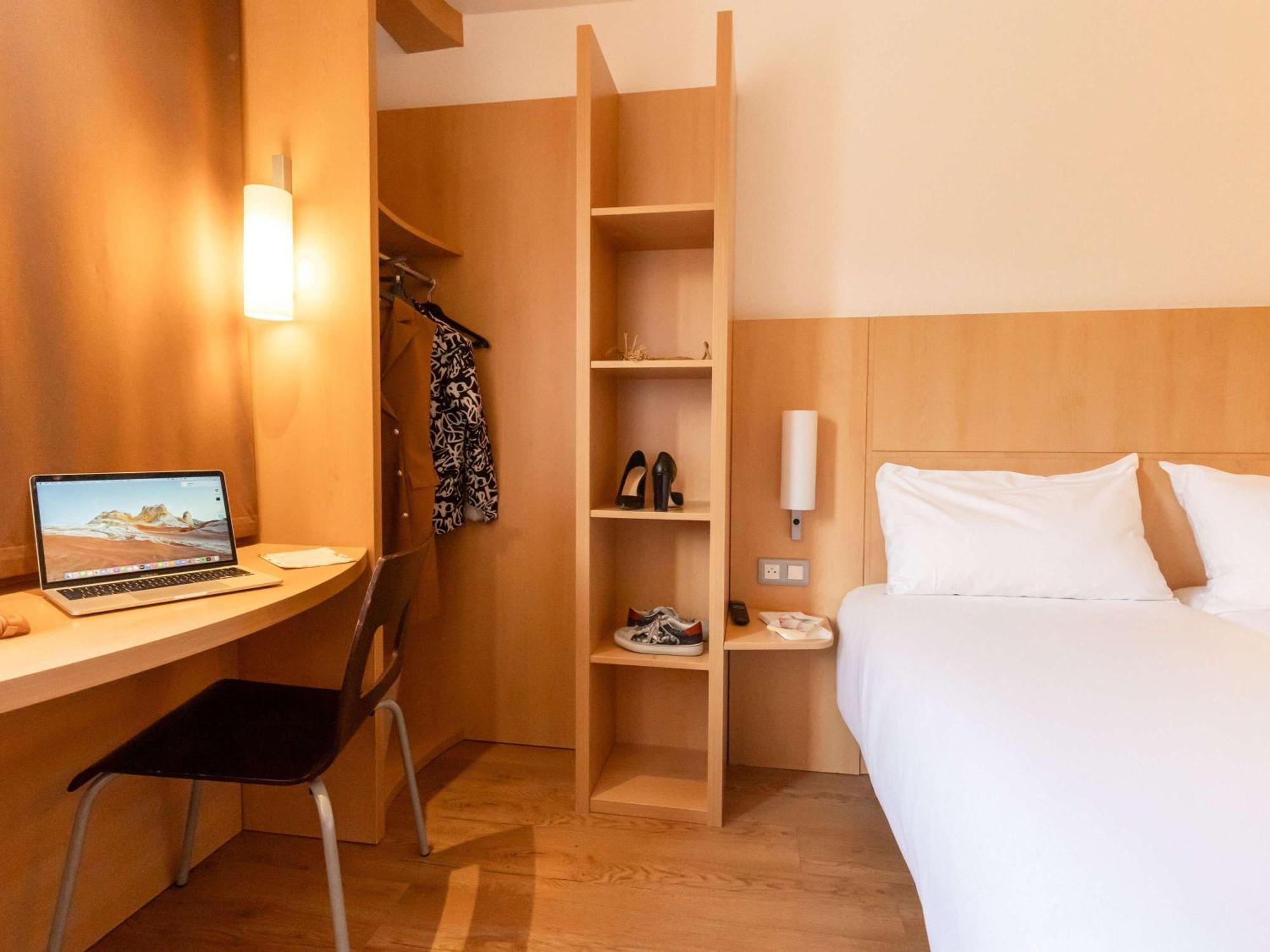 Ibis Le Puy-En-Velay Centre Hotel Ngoại thất bức ảnh