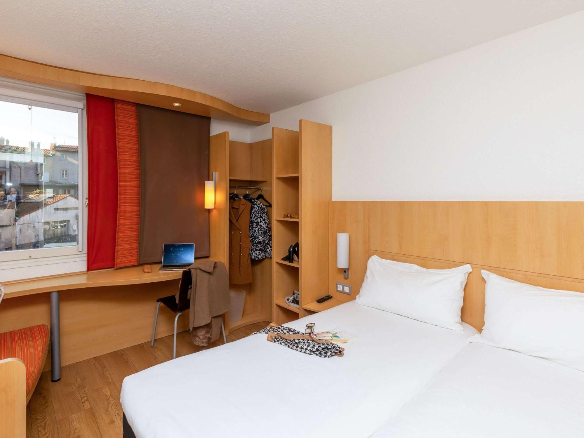 Ibis Le Puy-En-Velay Centre Hotel Ngoại thất bức ảnh