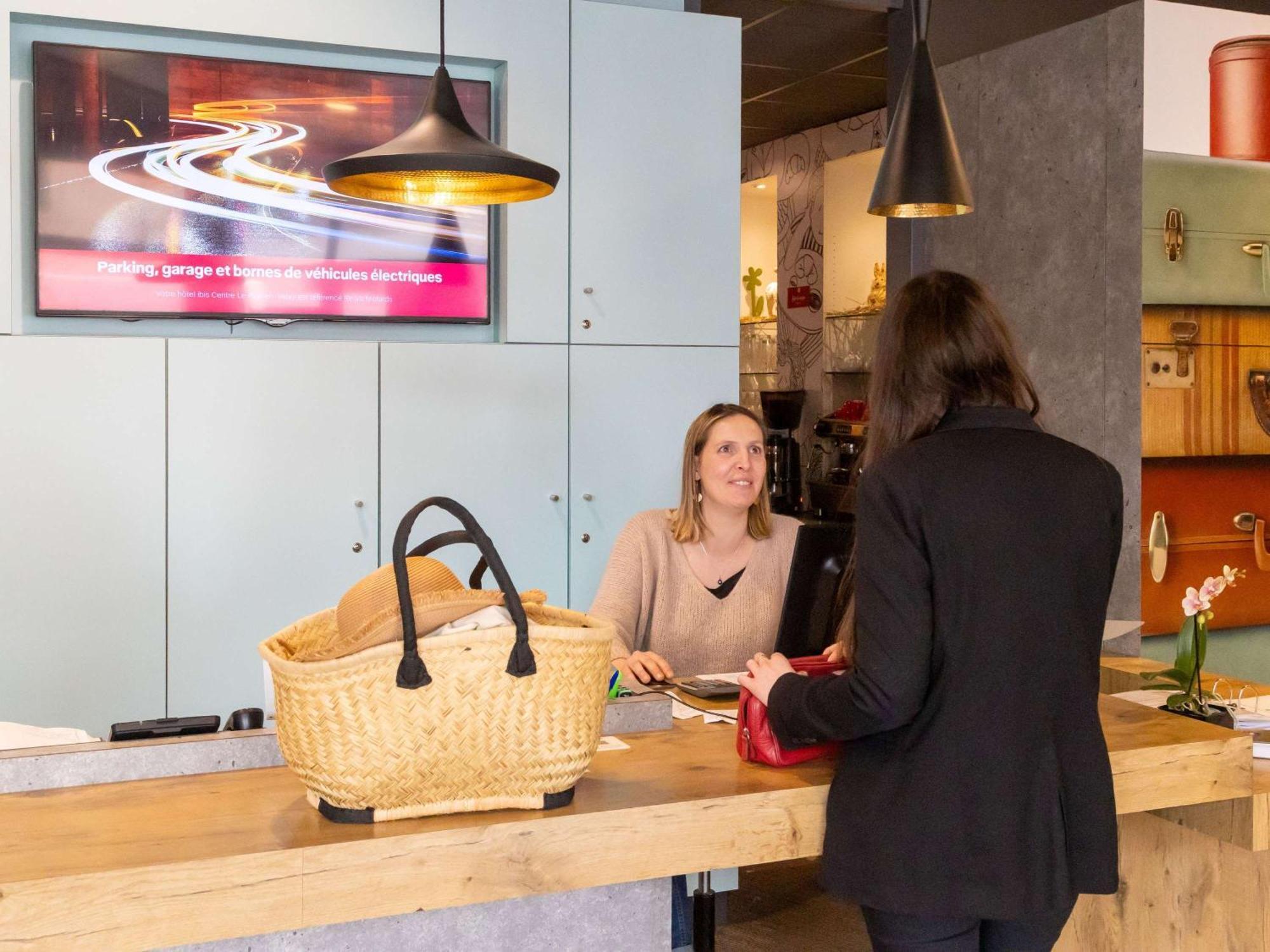 Ibis Le Puy-En-Velay Centre Hotel Ngoại thất bức ảnh