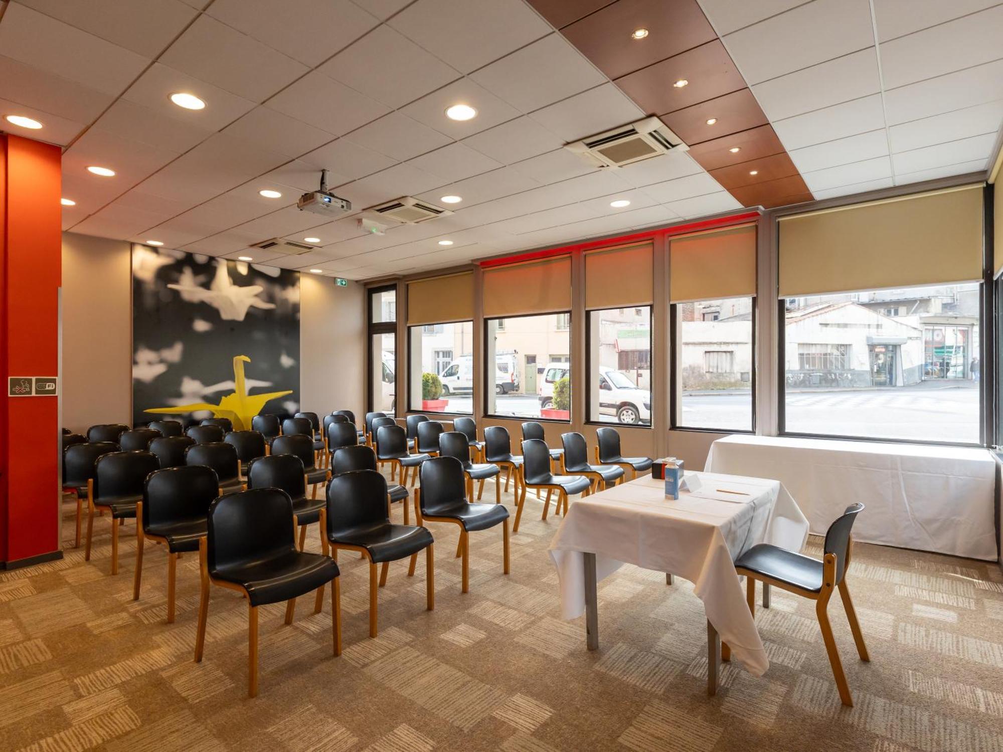 Ibis Le Puy-En-Velay Centre Hotel Ngoại thất bức ảnh