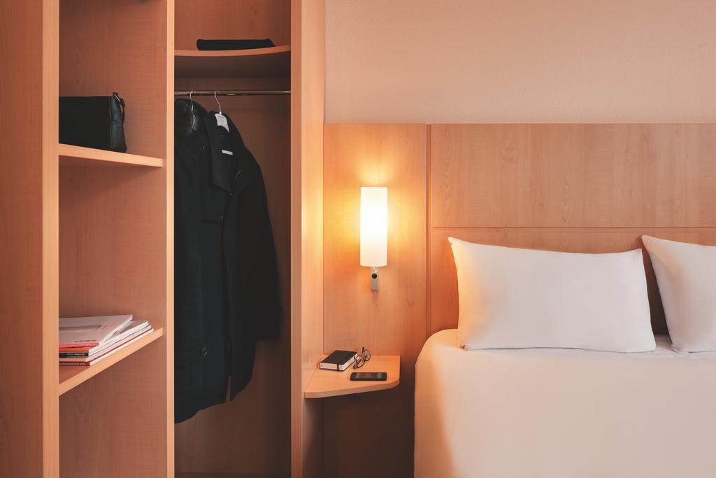 Ibis Le Puy-En-Velay Centre Hotel Ngoại thất bức ảnh